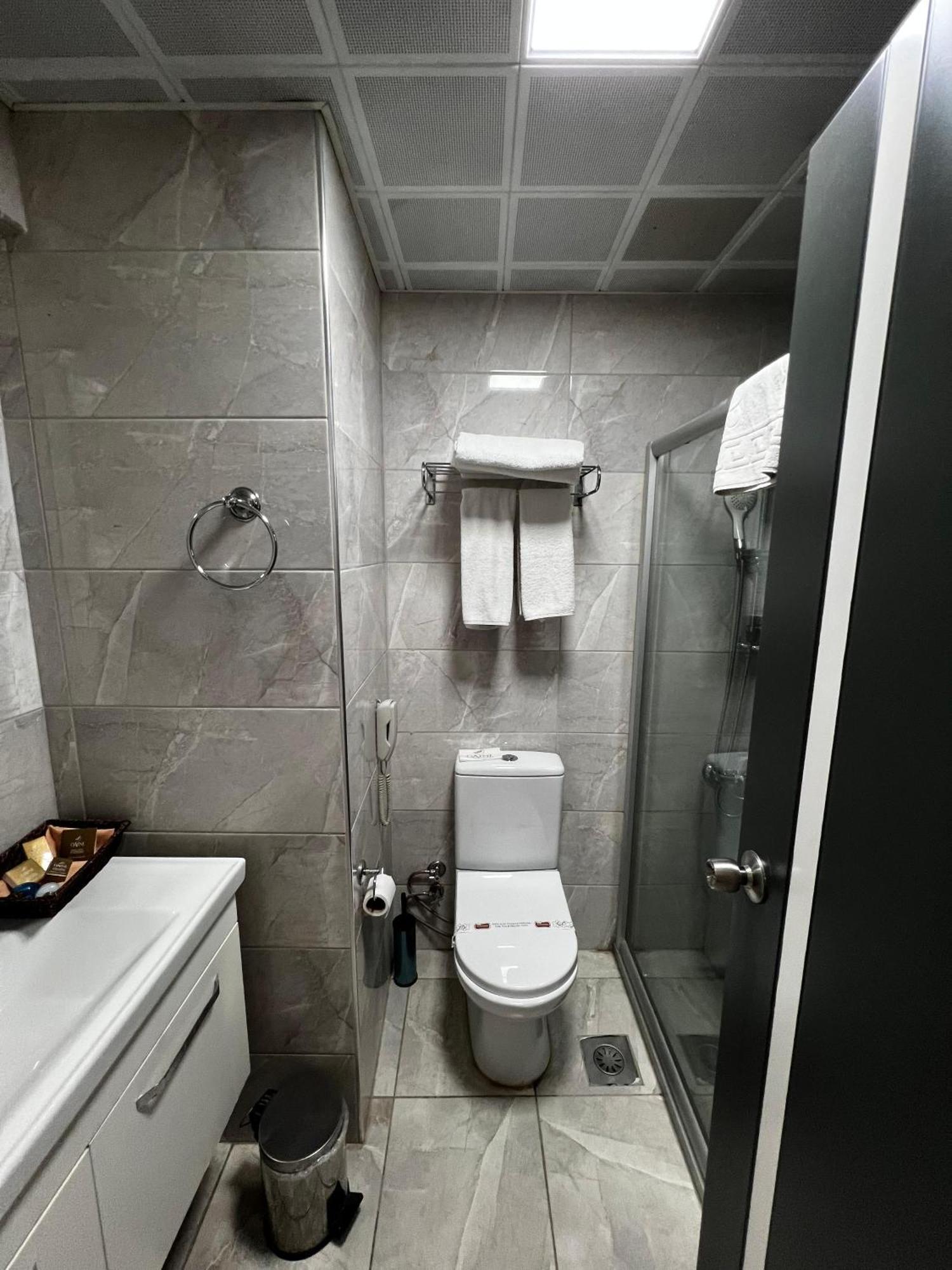 Standard Single Room,1683817728:JPEG